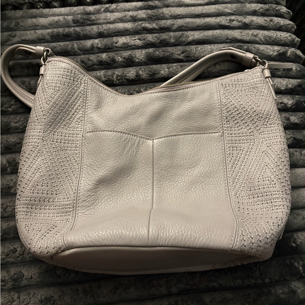 Classic Leather Shoulder Bag in Light Gray